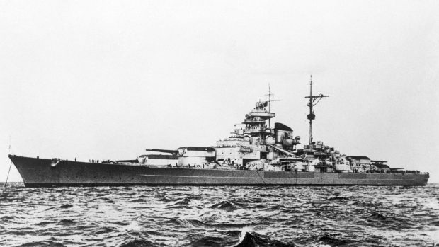 Loď, pojmenovaná po německém admirálovi Alfredu von Tirpitzovi, byla uvedena do služby v únoru 1941 a po několik měsíců byla největší bitevní lodí světa.