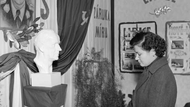 Věra Čepelová v roce 1954