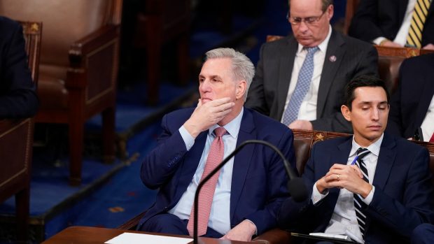 Kevin McCarthy neuspěl ve volbě předsedy této komory amerického Kongresu