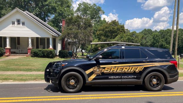 Policie zastřelila podezřelého ze čtyřnásobné vraždy u města Hampton v USA