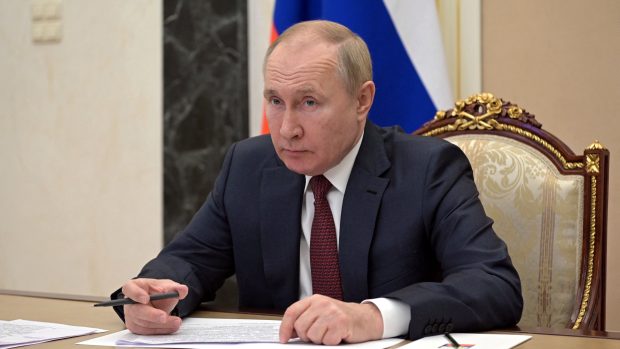 Ruský prezident Vladimir Putin se účastní online schůzky se zástupci vlády (leden 2021)