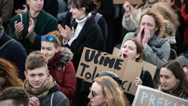Protestní akce Hodina pravdy, akademičtí pracovníci a studenti upozorňují na špatné platové podmínky ve vysokém školství
