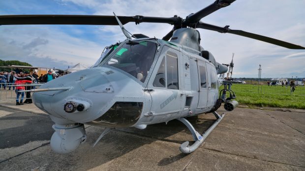 UH-1Y Venom. Česká republika z USA kupuje osm víceúčelových vrtulníků UH-1Y Venom a čtyři bitevní AH-1Z Viper