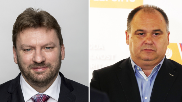 Poslanci Lubomír Volný (SPD) a Jan Birke (ČSSD)