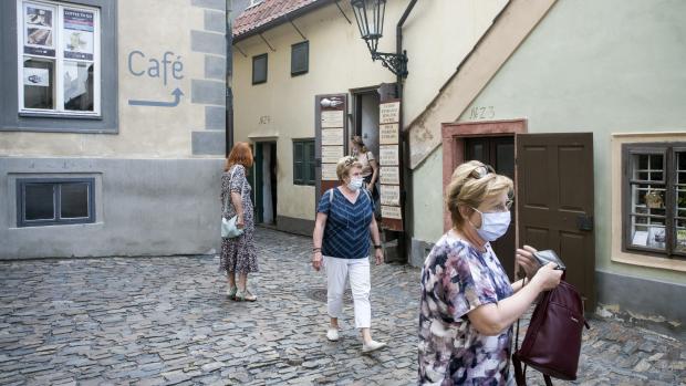 Čeští návštěvníci ve Zlaté uličce
