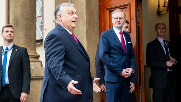 Maďarský premiér Viktor Orbán reagoval na shromážděné demonstrany před Lichtenštejnským palácem nelibě