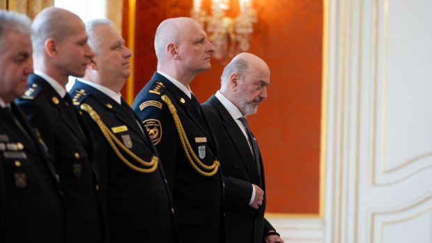 Na Pražském hradě pak proběhlo ještě slavnostní jmenování nových generálů u příležitosti státního svátku Den vítězství