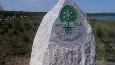 Pamětní žulový obelisk, který připomíná její symboliku ke 100. výročí vzniku Československa.