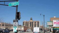 Nepříliš bezpečná část Cermak Road v černošské čtvrti Chicaga