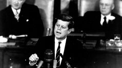 Historický projev prezidenta Kennedyho o Apollu ke Kongresu