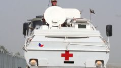 Vozidlo vojenské nemocnice české jednotky v Kábulu