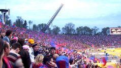 Zaplněný stadion