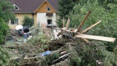 Povodňové scenérie nejen v Novém Jičíně-Žilině jsou stěží uvěřitelné.