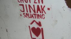 Squatting