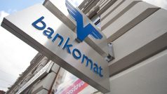 Bankomat - Volksbank. Ilustrační foto