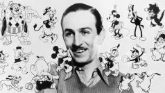 Walt Disney se svými kreslenými postavičkami