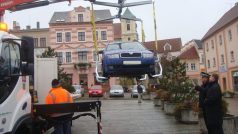 V Litvínově mají nové odtahové vozidlo