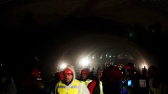 Tmavá šachta tunelu je slavná ještě před dokončením. Večer bude i v televizi.