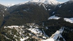 Olympijské dějiště skoků na lyžích a severské kombinace.