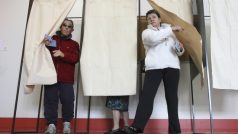 Francouzi si v regionálních volbách zvolili levici