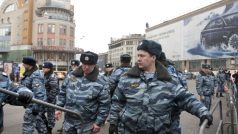 Ulice v Moskvě jsou po útocích v metru plné policistů