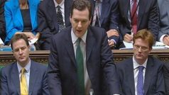 Britský ministr financí George Osborne představuje úsporný rozpočet