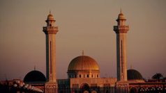Mešita a minarety