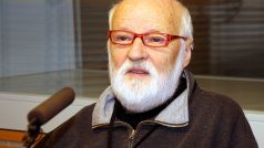 Výtvarník a režisér Jan Švankmajer je znám díky svým filmům Něco z Alenky nebo Zánik domu Usherů