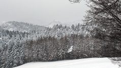 Zasněžená krajina Českého Švýcarska
