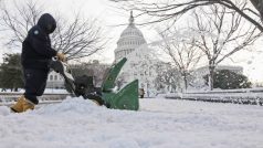 Sněhová kalamita opět zasáhla Washington.