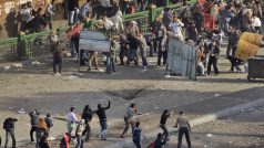 Při nepokojích v centru Káhiry zemřelo pět lidí