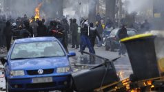 V Drážďanech se střetli odpůrci pravicových hnutí s policií