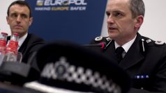 Šéfové Europolu oznamují výsledky akce, díky níž bylo zachráněno 230 zneužívaných dětí