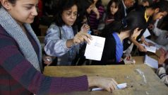 Egypťané hlasovali v referendu o změnách ústavy