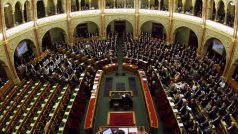 Maďarští poslanci rozhodovali o nové Ústavě