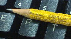 Tužka na klávesnici