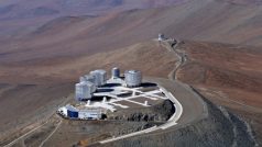 Observatoř Paranal v chilské poušti Atacama patří mezi největší na světě. Čtyři hlavní velké dalekohledy nesou jména Antu, Kueyen, Melipal a Yepun