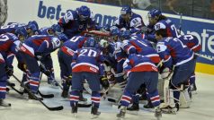 MS v ledním hokeji 2011, osmifinálová skupina E , Slovensko - Dánsko 9. května v Bratislavě. Slovenský tým se soustřeďuje na své poslední vystoupení na šampionátu.