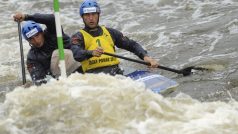 Deblkanoisté Jaroslav Volf (vpředu) s Ondřejem Štěpánkem