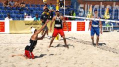 Elitní beachvolejbal na pražské Štvanici: Rogers,Dalhausser - Beneš, Kubala