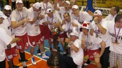 Mistrovský tým basketbalistů Nymburka ze sezony 2010-2011