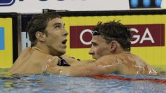 Ryan Lochte (vpravo) a Michael Phleps