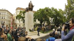 slavnostní odhalení kopie sochy W. Wilsona v Praze