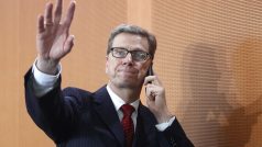 Nad hospodařením států platících eurem by měl podle německého ministra zahraničí Guido Westerwelleho dohlížet komisař