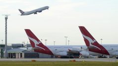 Letadla společnosti Qantas zůstávají na zemi