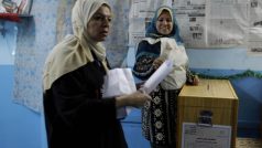 Ženy a muži volí v Egyptě odděleně