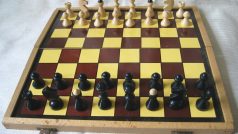magnetické šachy