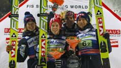 Norští vítězové Tom Hilde, Vegard-Haukoe Sklett, Anders Bardal and Bjoern Einar Romoeren (zleva doprava)