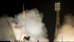 Z kazašského Bajkonuru odstartoval ruský Sojuz.JPG