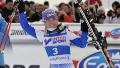 Francouzka Tessa Worleyová slaví triumf v obřím slalomu Světového poháru v Kranjské Goře